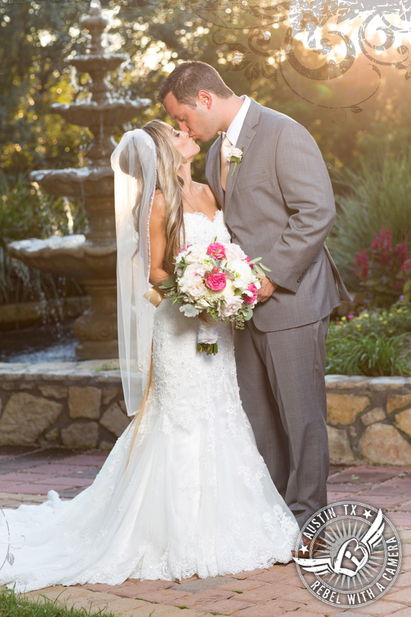 Austin wedding photographer at Nature's Point.