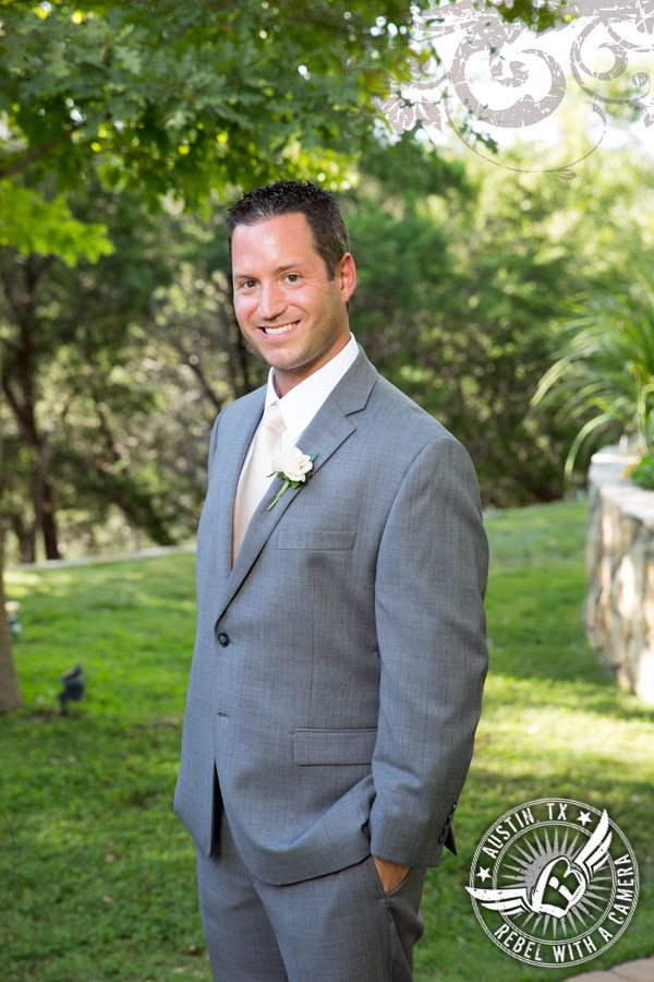 Austin wedding photographer at Nature's Point.