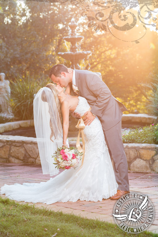 Austin wedding photographer at Nature's Point.