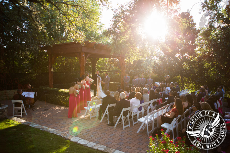 Austin wedding photographer at Nature's Point.