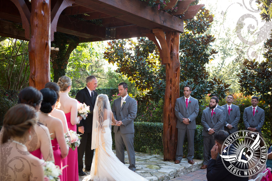 Austin wedding photographer at Nature's Point.
