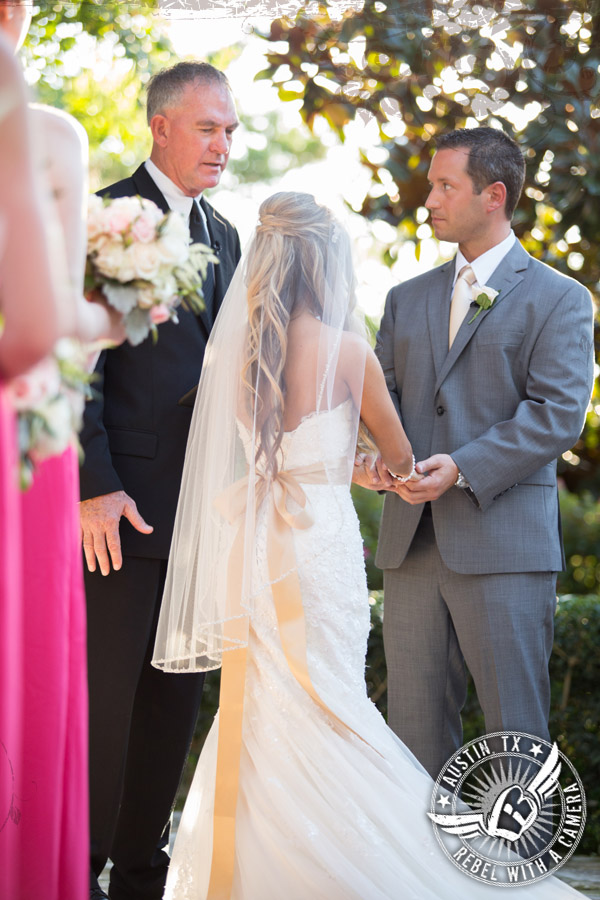 Austin wedding photographer at Nature's Point.