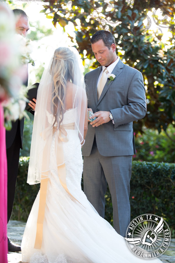 Austin wedding photographer at Nature's Point.