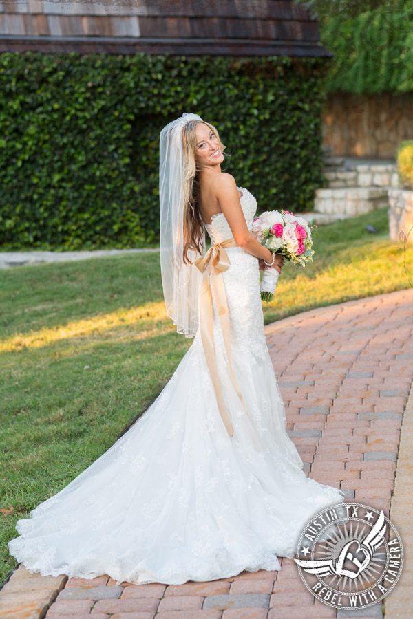 Austin wedding photographer at Nature's Point.