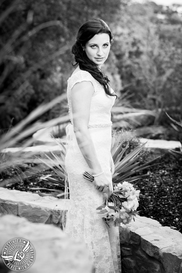 Bridal portraits at Kindred Oaks