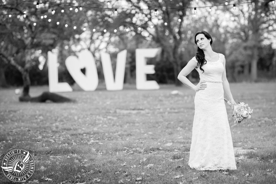 Bridal portraits at Kindred Oaks