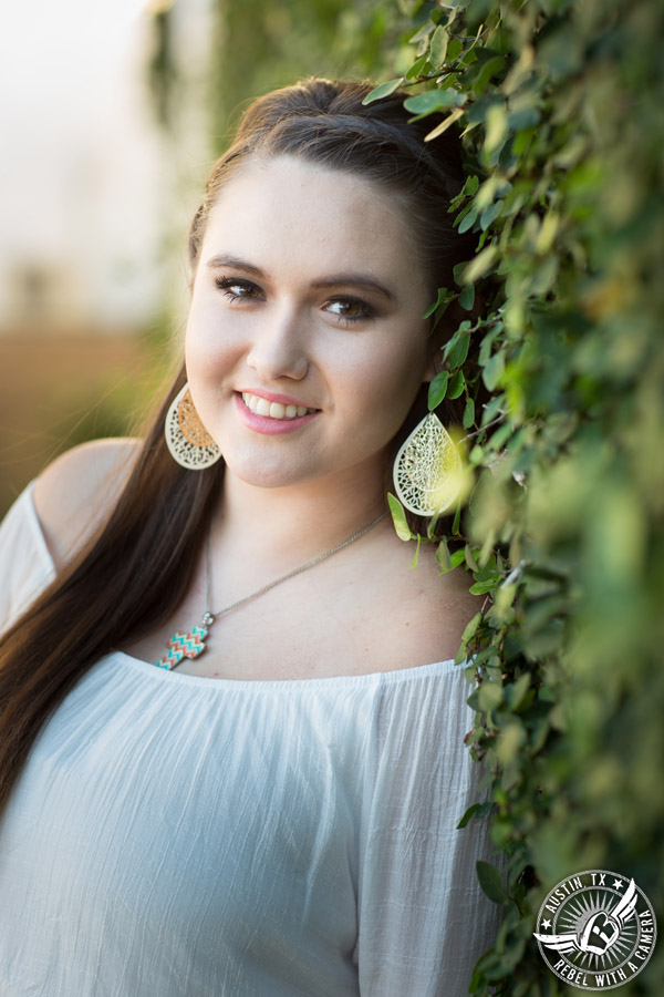 Senior portrait photographer in Austin