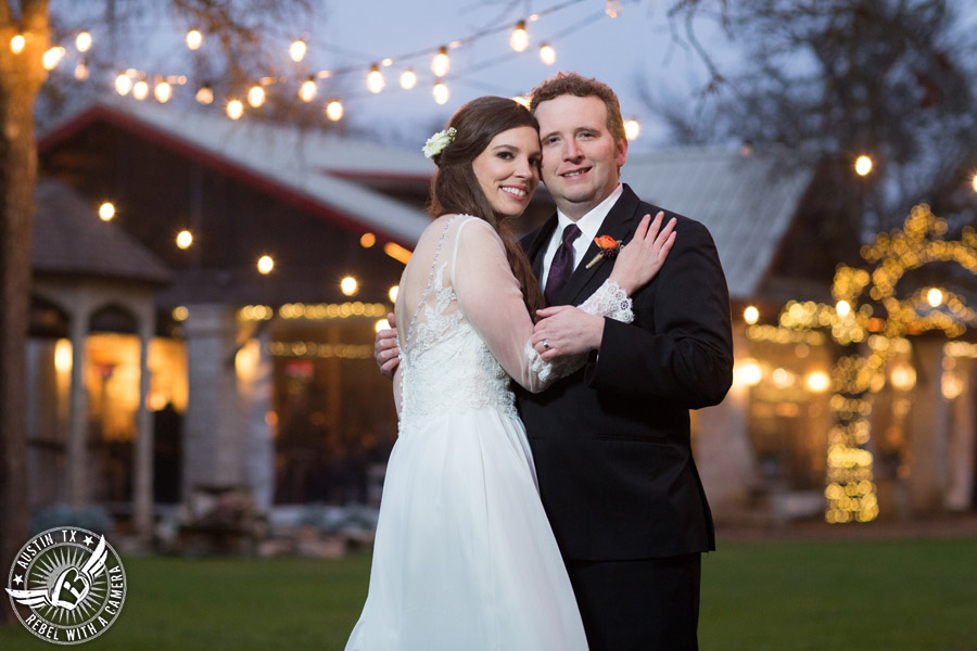 Winter wedding pictures at Kindred Oaks