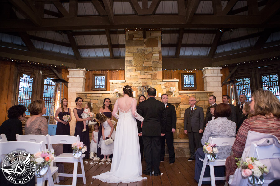 Winter wedding pictures at Kindred Oaks