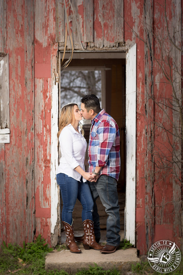 Rustic engagement portraits in Round Rock, Texas