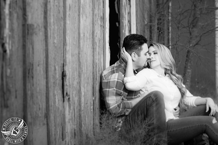 Rustic engagement portraits in Round Rock, Texas