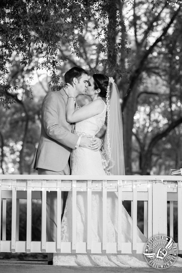 Casa Blanca on Brushy Creek wedding photos
