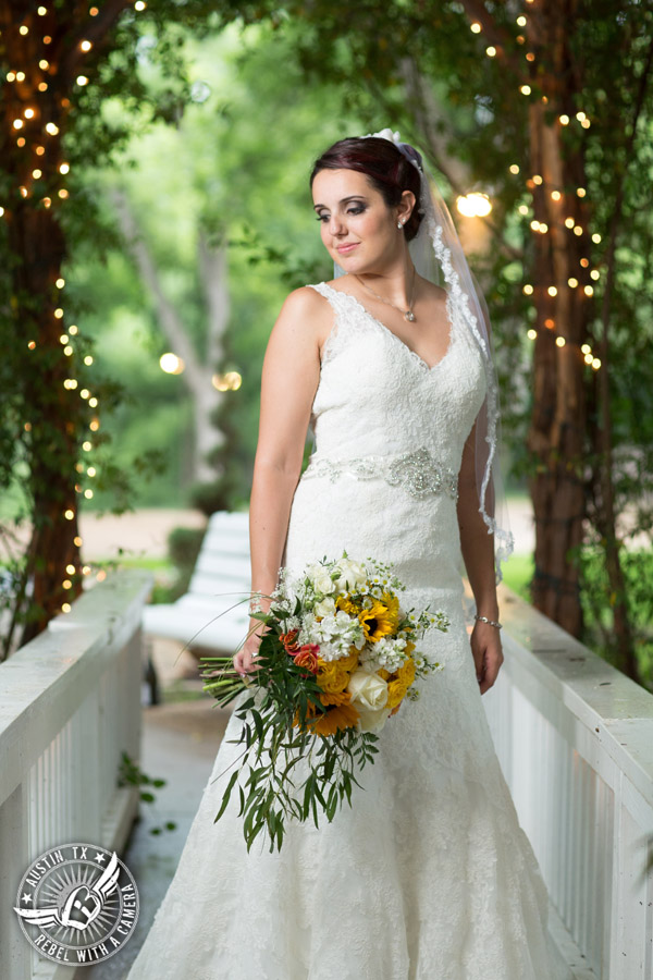 Casa Blanca on Brushy Creek wedding photos