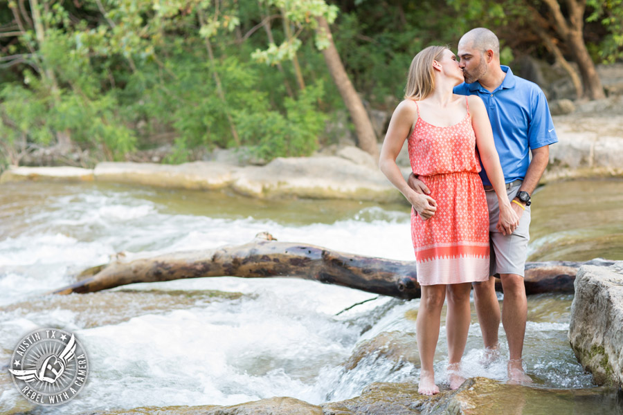 Outdoor engagement portraits in Austin