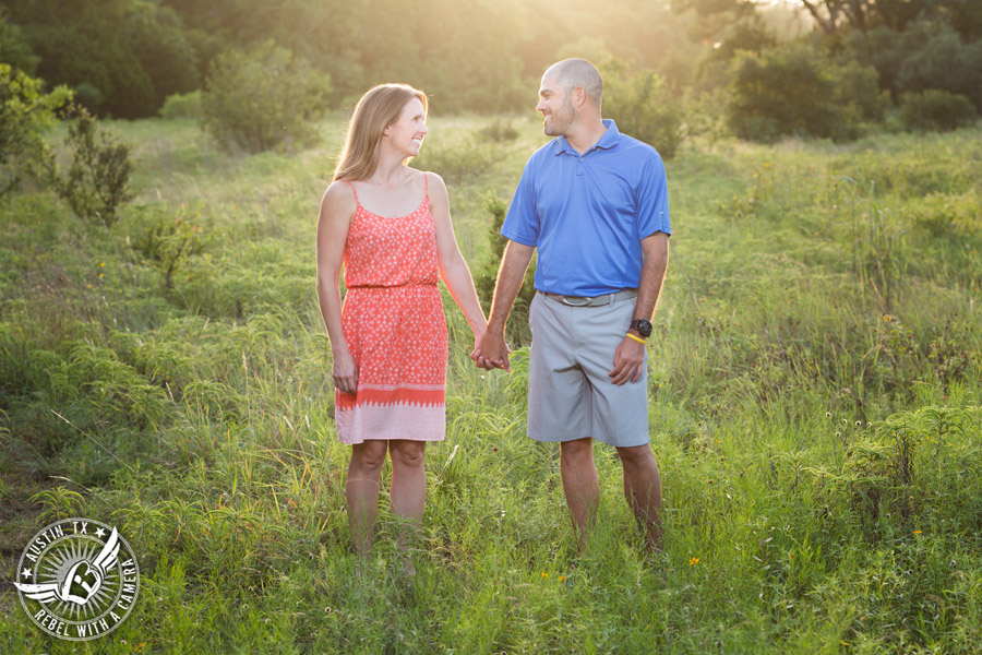 Outdoor engagement portraits in Austin