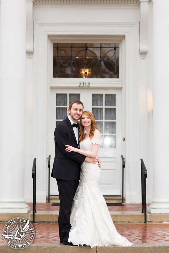 Elegant wedding pictures at the Texas Federation of Women's Clubs Mansion in Austin, Texas 