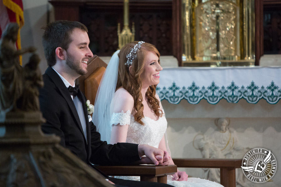 Elegant wedding pictures at the Texas Federation of Women's Clubs Mansion in Austin, Texas 