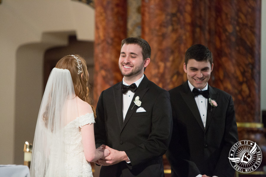 Elegant wedding pictures at the Texas Federation of Women's Clubs Mansion in Austin, Texas 