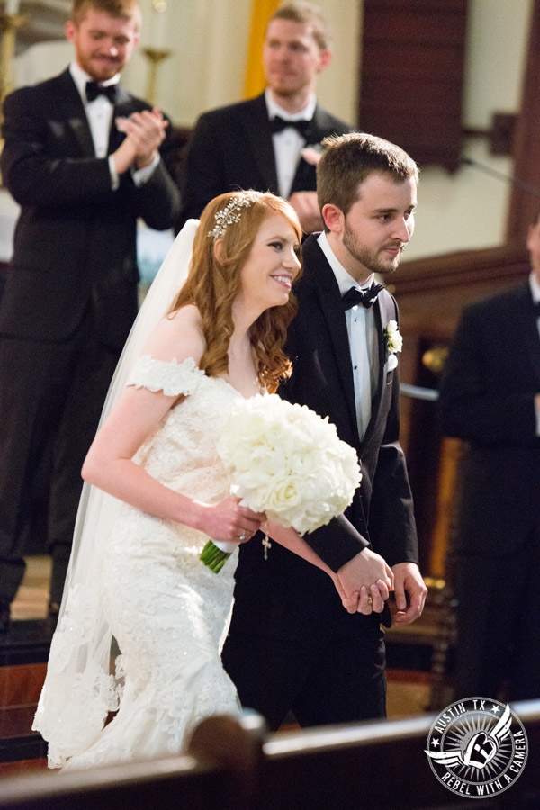 Elegant wedding pictures at the Texas Federation of Women's Clubs Mansion in Austin, Texas 