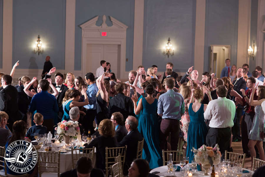 Elegant wedding pictures at the Texas Federation of Women's Clubs Mansion in Austin, Texas 