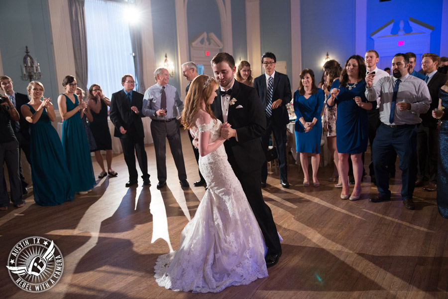 Elegant wedding pictures at the Texas Federation of Women's Clubs Mansion in Austin, Texas 