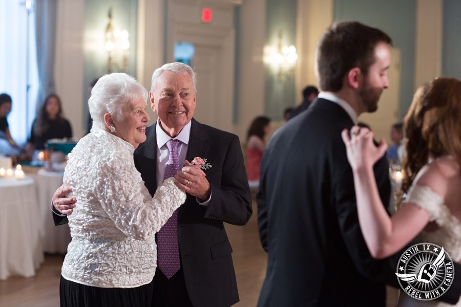 Elegant wedding pictures at the Texas Federation of Women's Clubs Mansion in Austin, Texas 