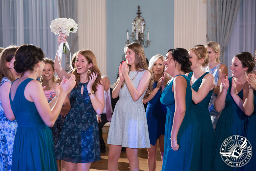 Elegant wedding pictures at the Texas Federation of Women's Clubs Mansion in Austin, Texas 