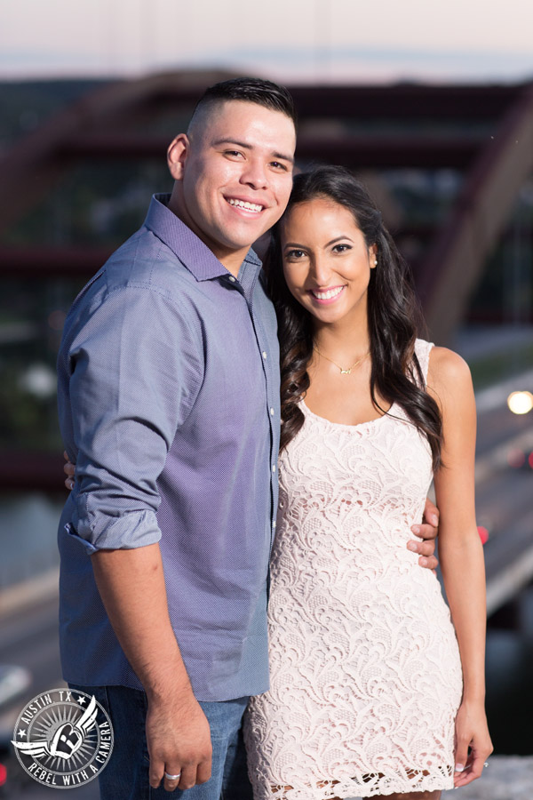 Engagement pictures at the Pennybacker Bridge in Austin