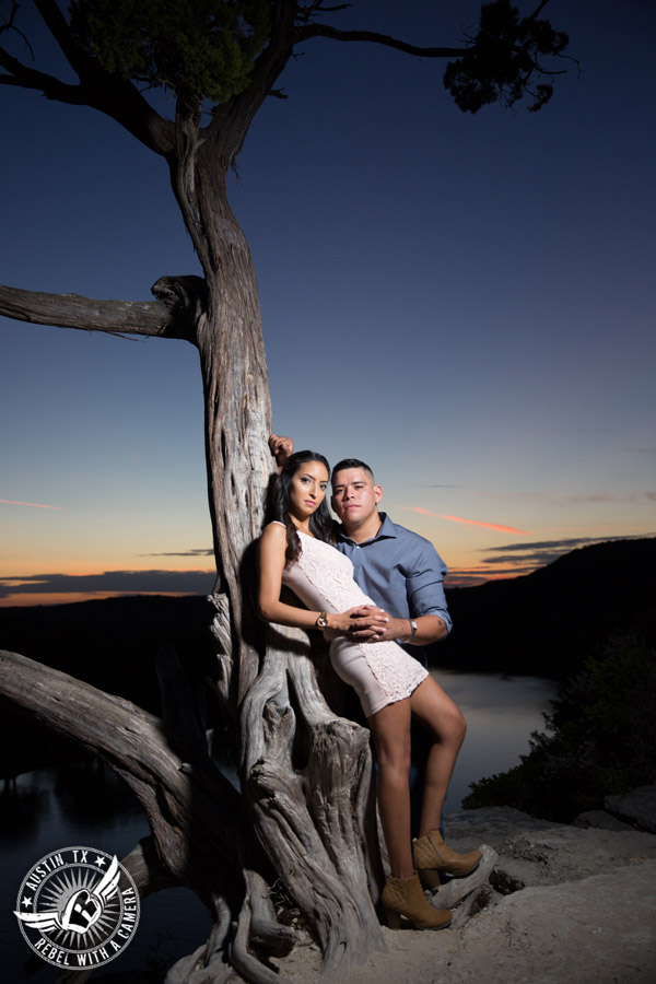 Engagement pictures at the Pennybacker Bridge in Austin