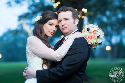 Winter wedding pictures at Kindred Oaks