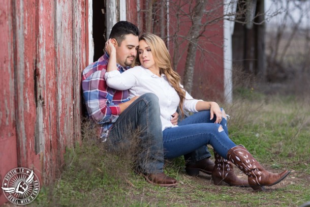 "Rustic engagement portraits in Round Rock, Texas