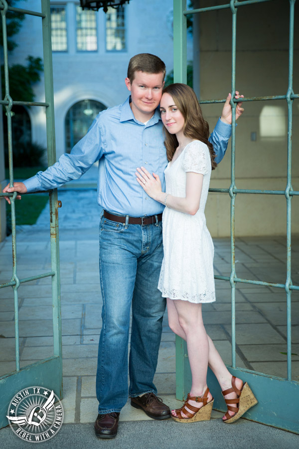 Longhorn engagement session on the UT campus in Austin Longhorn engagement session on the UT campus in Austin