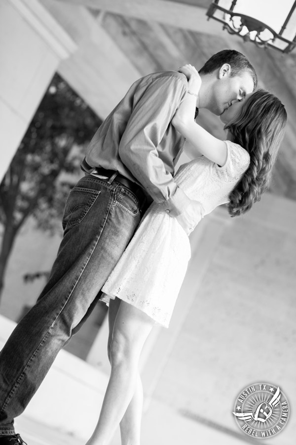 Longhorn engagement session on the UT campus in Austin Longhorn engagement session on the UT campus in Austin