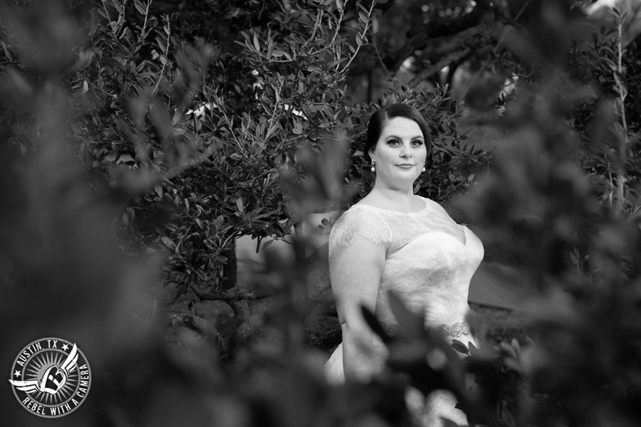 Texas State Capitol in Austin bridal portraits - Nicole Schultz Makeup - Vain Salon - Belle Saison Bridal
