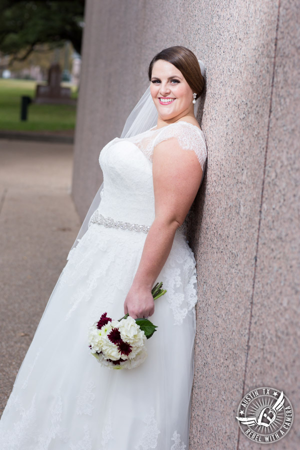 Texas State Capitol in Austin bridal portraits - Nicole Schultz Makeup - Vain Salon - Belle Saison Bridal