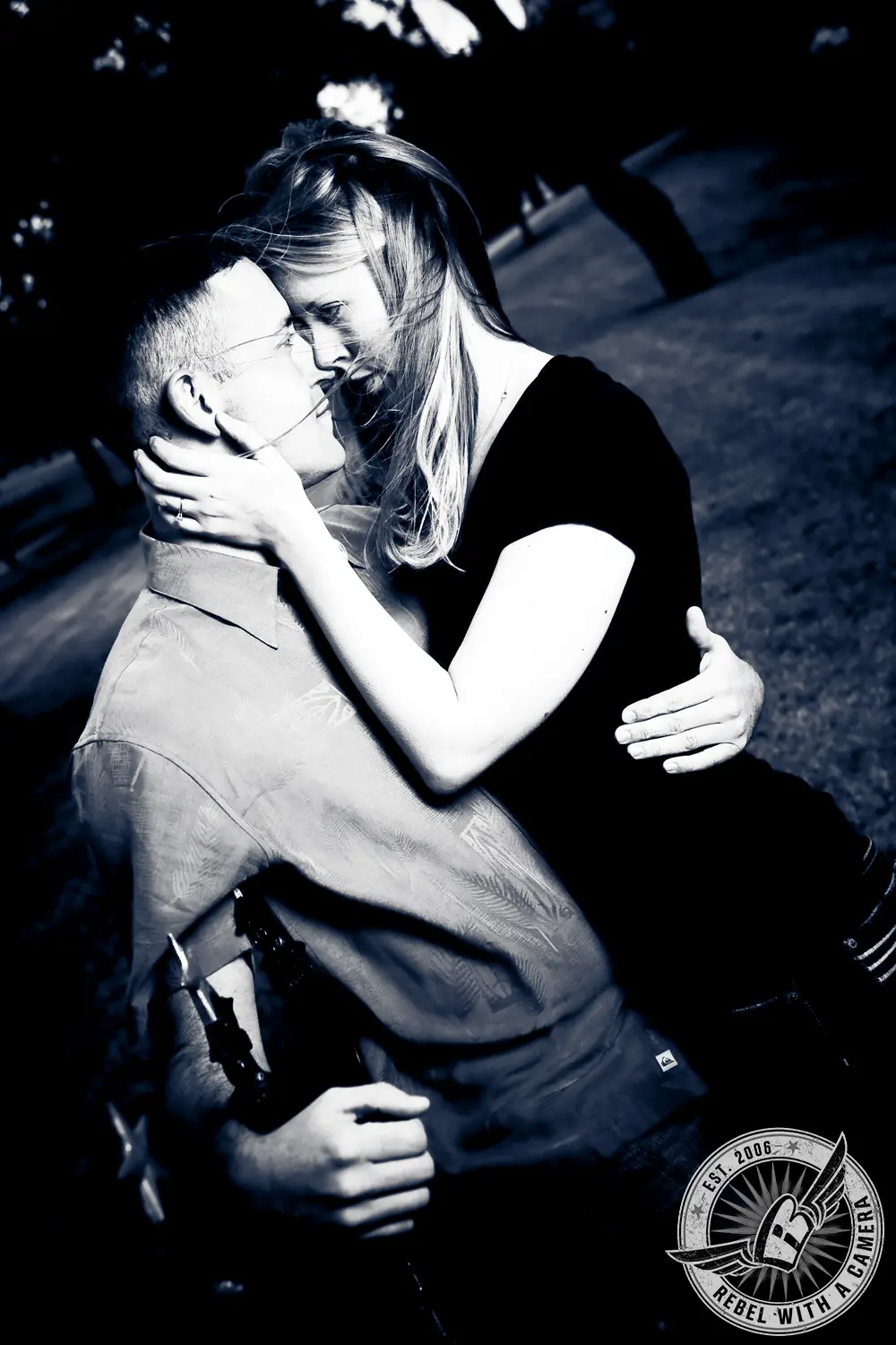 High contrast black and white couple portrait with an embrace in Austin, TX.